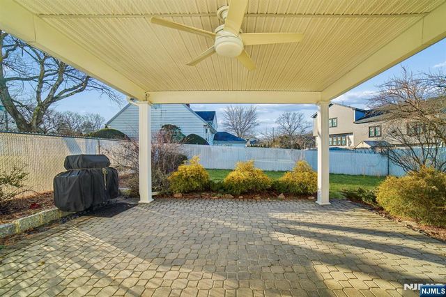 127 E Village Circle, Paramus, NJ 07652