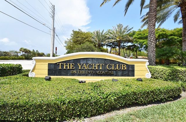 110 Yacht Club Way 105, Hypoluxo, FL 33462