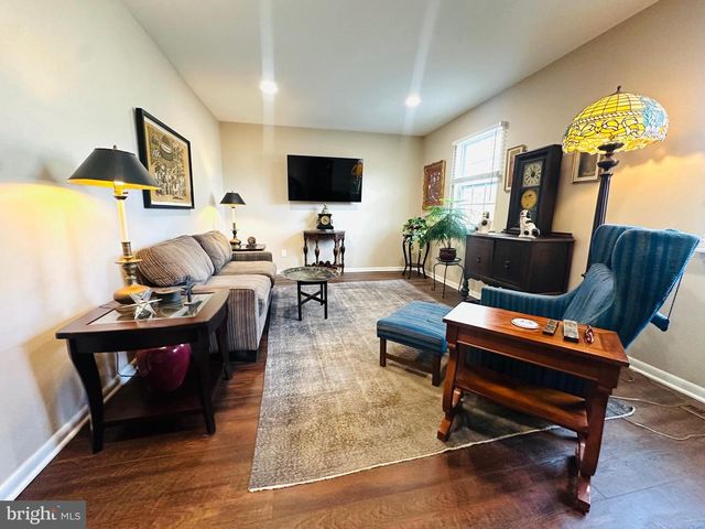 126 N STATION ST, Telford, PA 18969