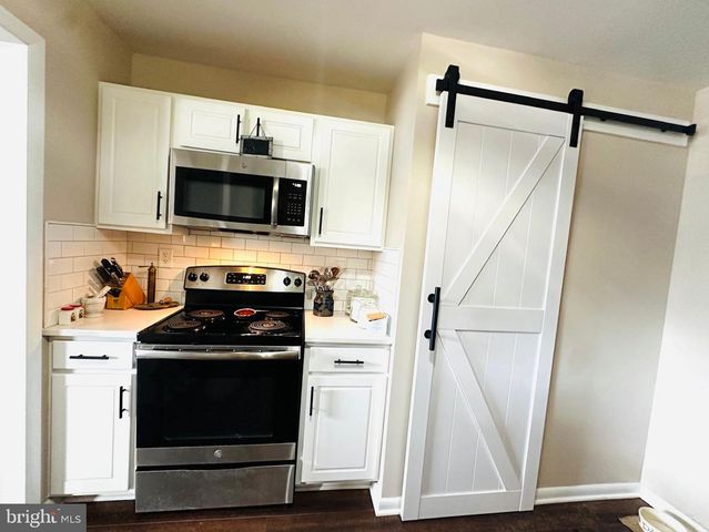 126 N STATION ST, Telford, PA 18969