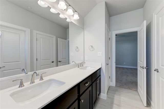 2605 Sam Bass RD 91, Round Rock, TX 78681