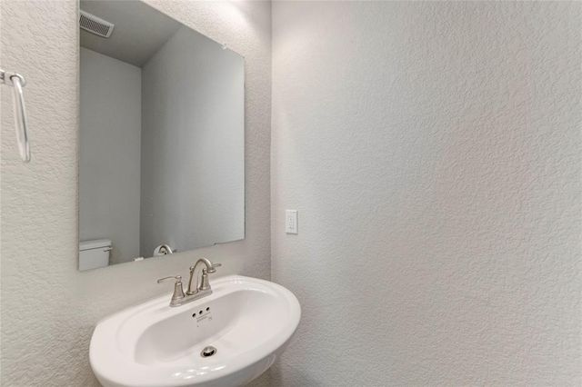 2605 Sam Bass RD 91, Round Rock, TX 78681