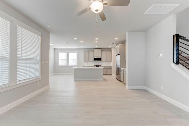 2605 Sam Bass RD 91, Round Rock, TX 78681