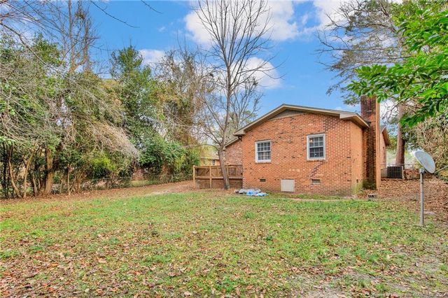 1672 Wellons Drive, Fayetteville, NC 28304