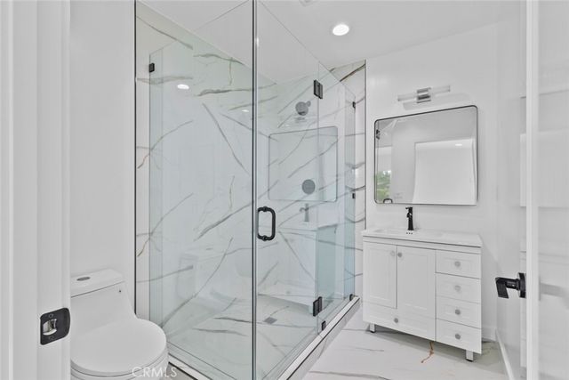 6842 Cedros Avenue, Van Nuys, CA 91405