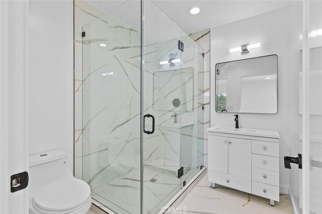 6842 Cedros Avenue, Van Nuys, CA 91405