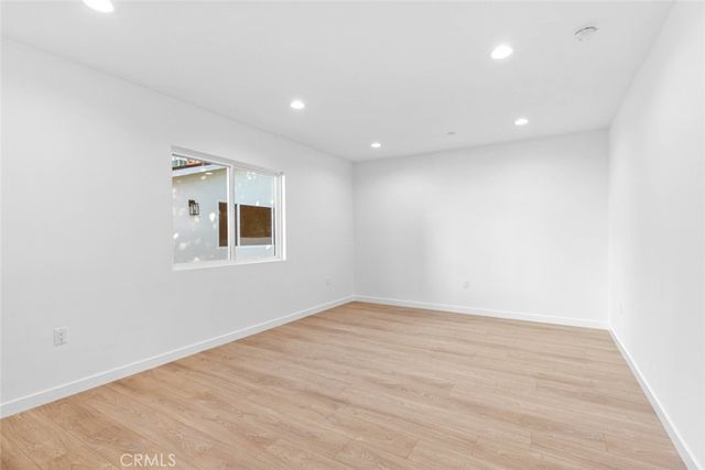 6842 Cedros Avenue, Van Nuys, CA 91405