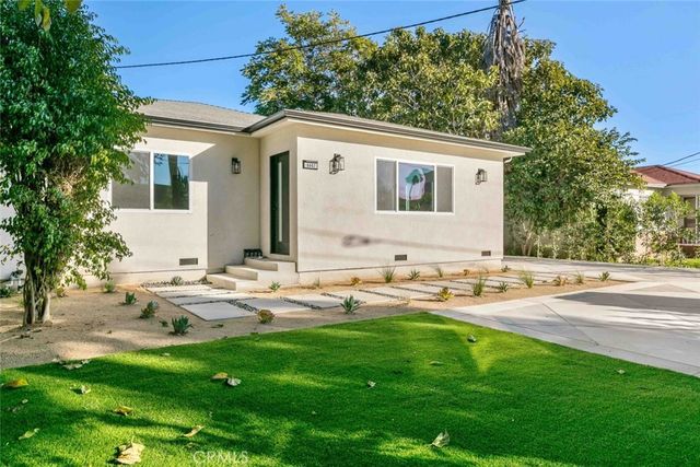 6842 Cedros Avenue, Van Nuys, CA 91405