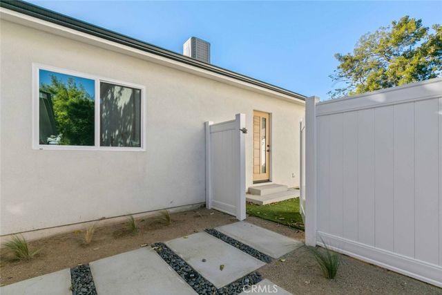 6842 Cedros Avenue, Van Nuys, CA 91405
