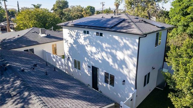 6842 Cedros Avenue, Van Nuys, CA 91405