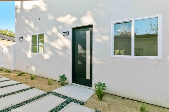 6842 Cedros Avenue, Van Nuys, CA 91405