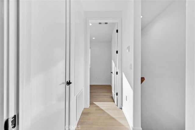 6842 Cedros Avenue, Van Nuys, CA 91405