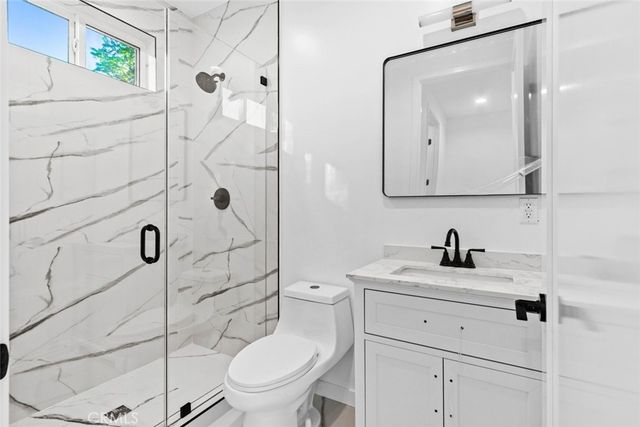 6842 Cedros Avenue, Van Nuys, CA 91405