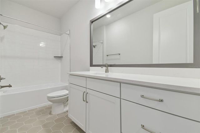 4717 W MCCOY STREET 2, Tampa, FL 33616