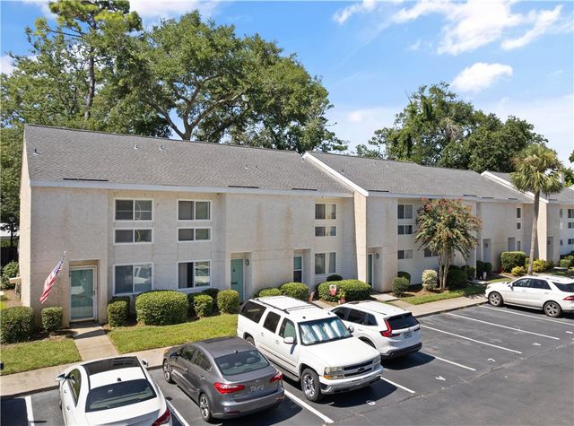 1000 Mallery Street Ext B5, St Simons Island, GA 31522