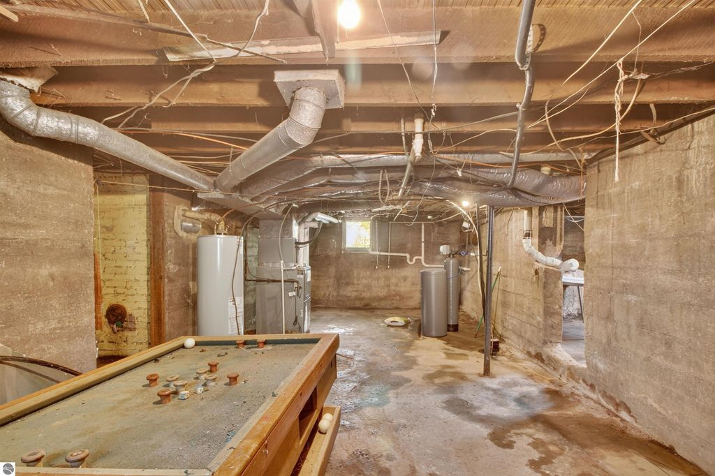 Image 40 of property listing at 3117 W Beal City Road, Weidman, MI 48893