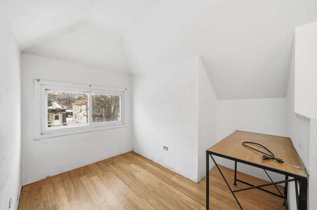 8539 S Saginaw Avenue SE, Chicago, IL 60617