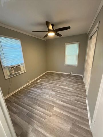 1614 S McCoy Street, Independence, MO 64055