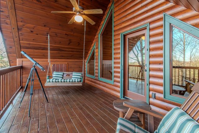 25 Unaka Trail, Mineral Bluff, GA 30559