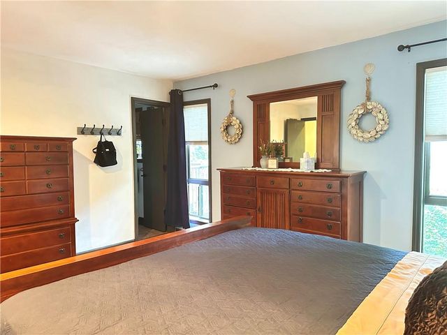 5523 NW Seminole Drive, Kansas City, MO 64152