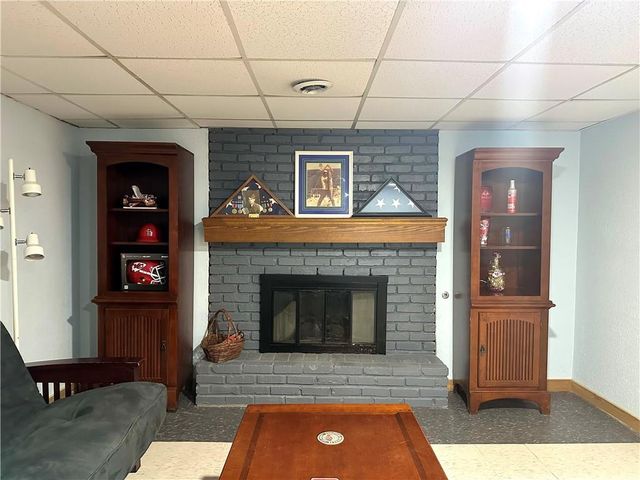 5523 NW Seminole Drive, Kansas City, MO 64152