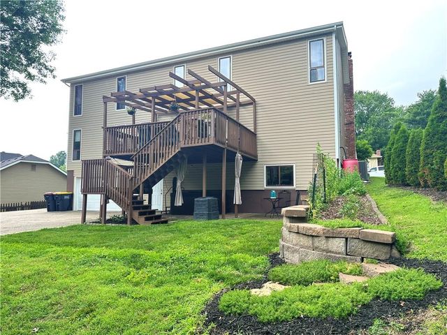 5523 NW Seminole Drive, Kansas City, MO 64152