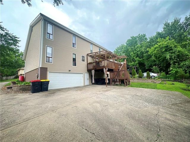 5523 NW Seminole Drive, Kansas City, MO 64152