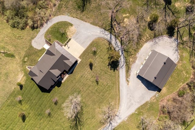 9909 Decatur Road, Marion, IL 62959