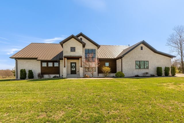 9909 Decatur Road, Marion, IL 62959