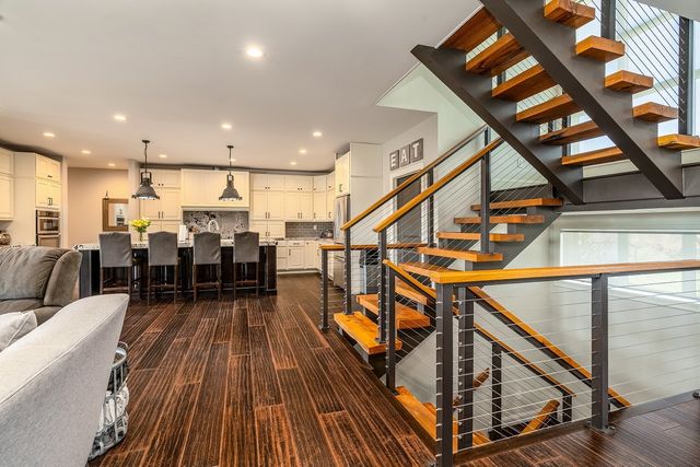 9909 Decatur Road, Marion, IL 62959