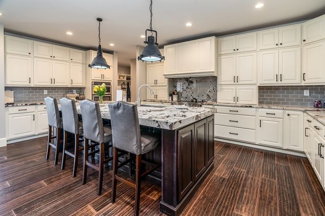 9909 Decatur Road, Marion, IL 62959