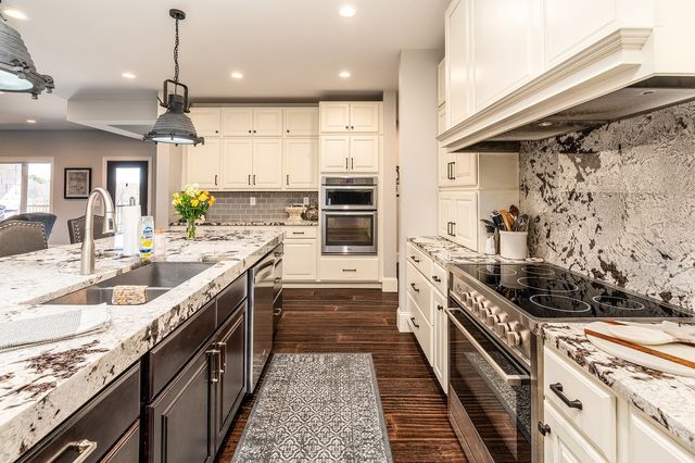 9909 Decatur Road, Marion, IL 62959