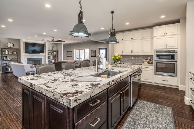 9909 Decatur Road, Marion, IL 62959