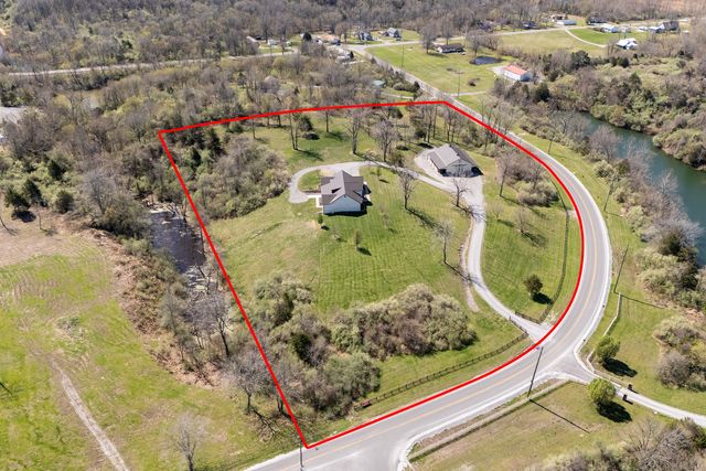 9909 Decatur Road, Marion, IL 62959