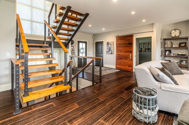 9909 Decatur Road, Marion, IL 62959