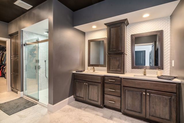 9909 Decatur Road, Marion, IL 62959