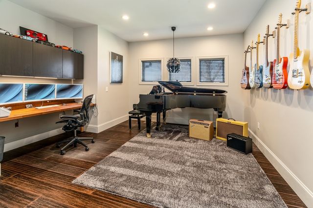 9909 Decatur Road, Marion, IL 62959