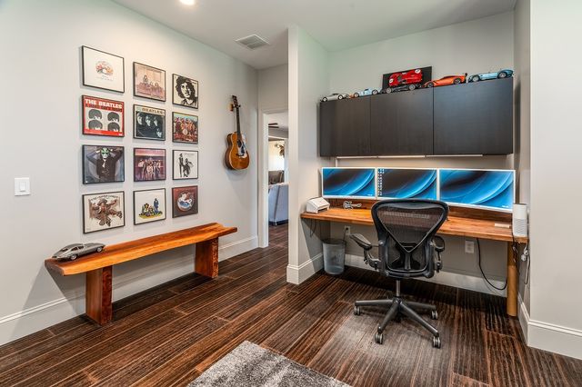 9909 Decatur Road, Marion, IL 62959