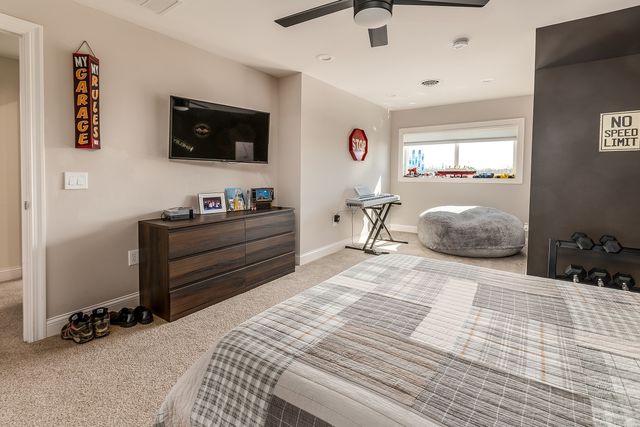 9909 Decatur Road, Marion, IL 62959