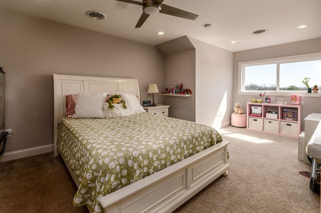 9909 Decatur Road, Marion, IL 62959