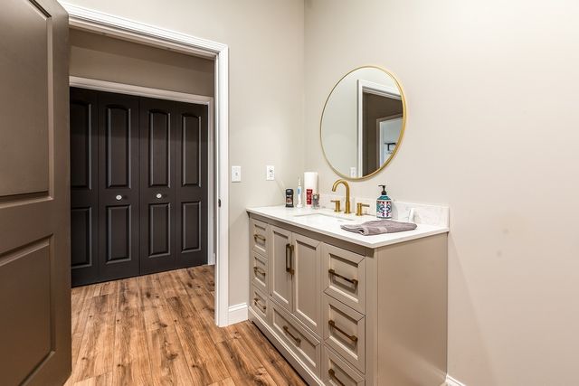 9909 Decatur Road, Marion, IL 62959