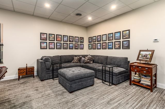 9909 Decatur Road, Marion, IL 62959