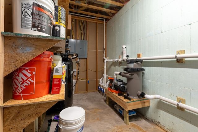 9909 Decatur Road, Marion, IL 62959