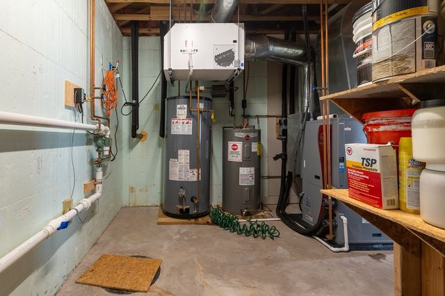 9909 Decatur Road, Marion, IL 62959