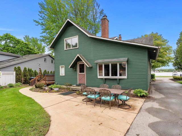 1350 MEMORIAL DRIVE, Sturgeon Bay, WI 54235