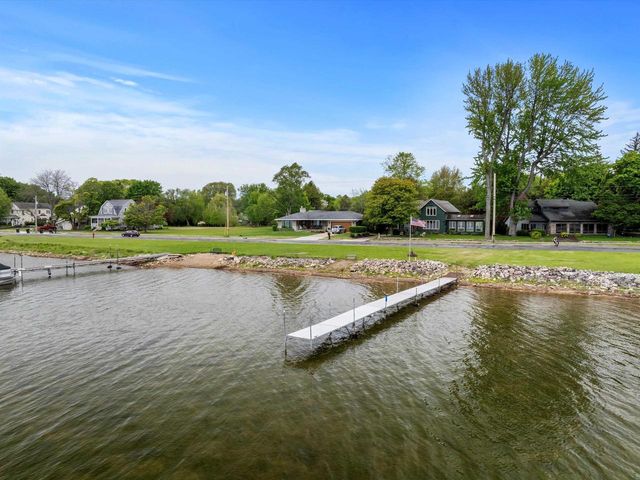 1350 MEMORIAL DRIVE, Sturgeon Bay, WI 54235