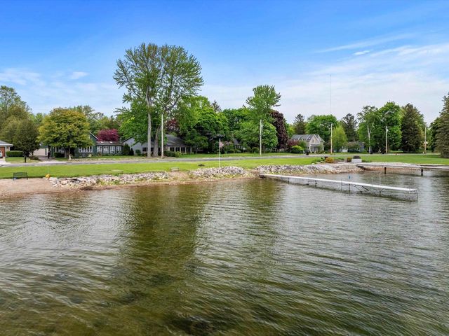 1350 MEMORIAL DRIVE, Sturgeon Bay, WI 54235