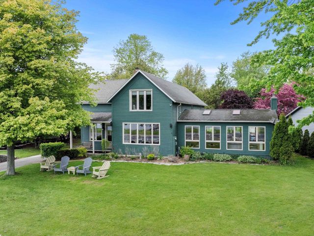 1350 MEMORIAL DRIVE, Sturgeon Bay, WI 54235