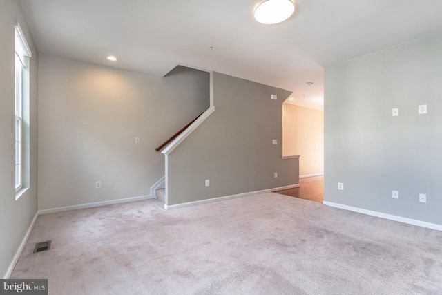 7427 WILLOW VIEW LN, Glen Burnie, MD 21060