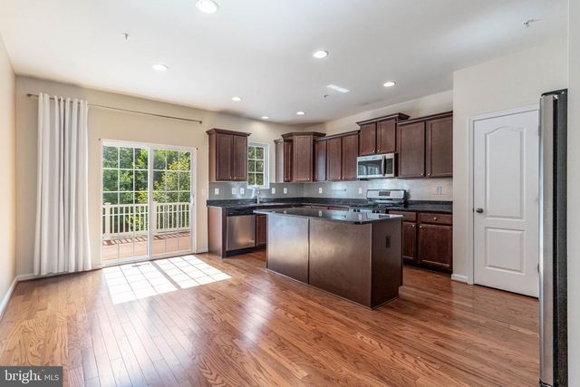 7427 WILLOW VIEW LN, Glen Burnie, MD 21060